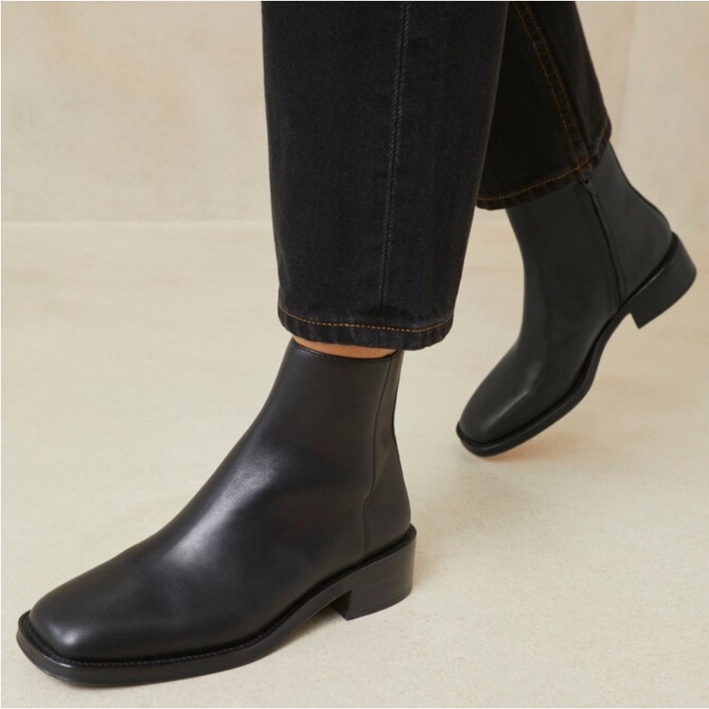 {{Loeffler Randall}} Beck Leather Ankle Booties